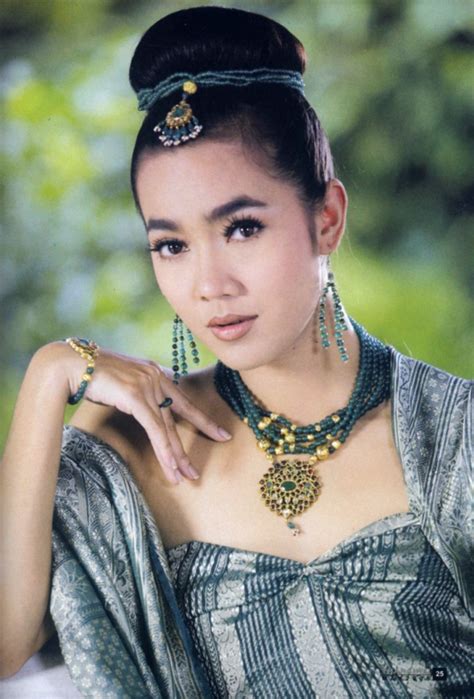 Arloos Myanmar Model Gallery Moe Hay Ko Burmese Royal Lady