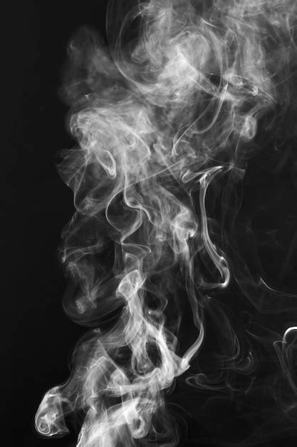 Fumée Blanche Façonne Le Mouvement Sur Fond Noir Télécharger Des