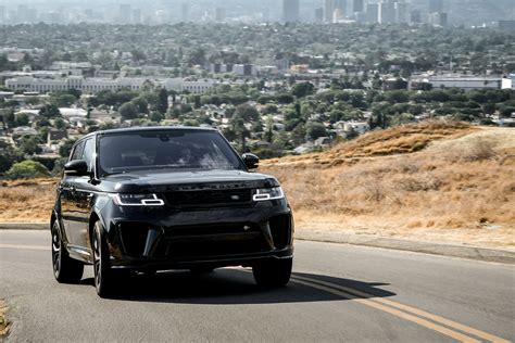 2018 Range Rover Sport Svr Review This 575 Hp Solid Wall