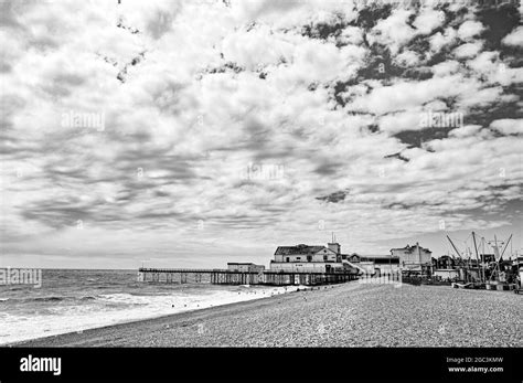 Bognor Regis Seafront Seaside Black And White Stock Photos And Images Alamy