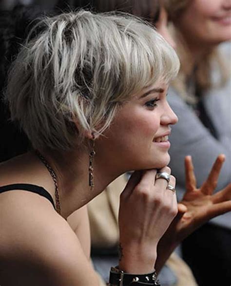 Between unconventional styling and a touch of bold color to boot, really short hair for women has been reborn once more. Grey Pixie Hair Cut & Gray Hair Colors for Short Hair 2018 ...