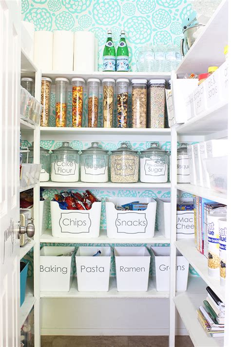 20 Incredible Small Pantry Organization Ideas And Makeovers The Happy
