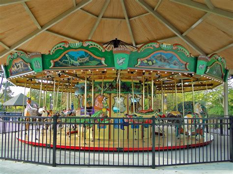 Detroit Zoo Carousel The Zoo Has A New Carousel It Just B Flickr