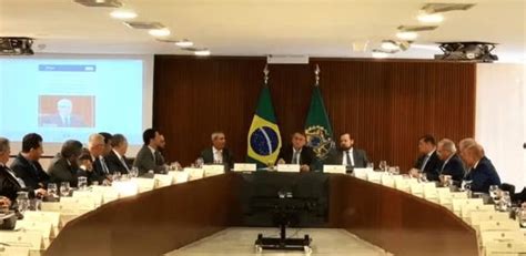 Bolsonaro é Intimado Pela Pf Para Falar Sobre Golpe Mas Defesa Quer Adiar