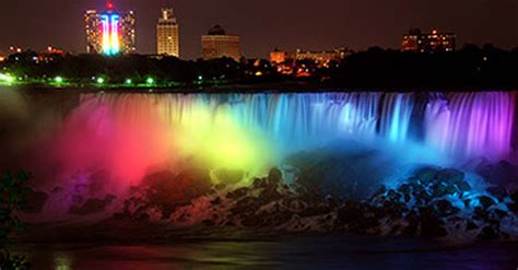 Rainbow Niagara Falls Photo Goes Viral On Twitter Pic