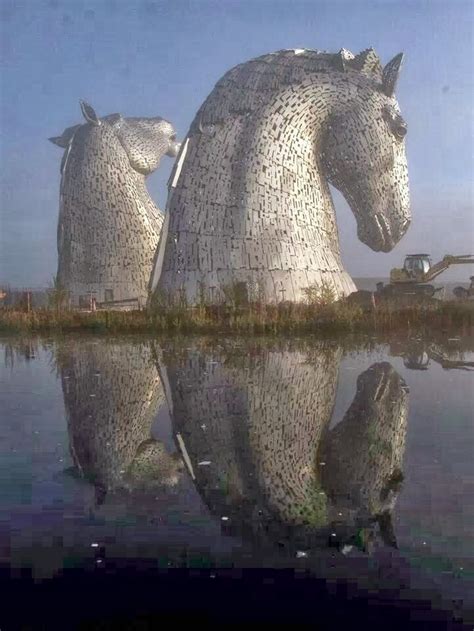 The Kelpies Are 30 Metre High Horse Head Sculptures Weighing 300 Tons