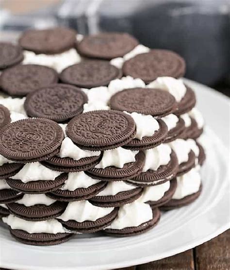 The oreo cake recipe is layers of moist chocolate sponge cake, sandwiched with oreo buttercream filling, decorated with whole oreo biscuits. No Bake Oreo Icebox Cake Recipe - That Skinny Chick Can Bake