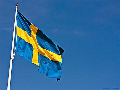 Flag of sweden describes about several regimes, republic, monarchy, fascist corporate state, and communist people with country information, codes, time zones, design, and symbolic meaning. sweden flag wallpaper