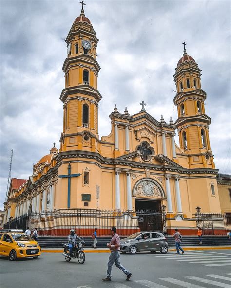 1200px Catedraldepiura Piura Viajar Por Perú