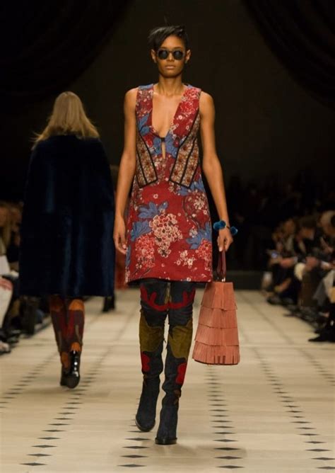 Burberry Embraces The 1970s And Fringe For Fall 2015 Fashion Gone Rogue