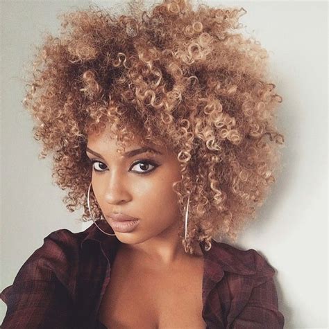 That's why it looks great on almost any base hair color. 25 Afros and Blow Outs for Black Hair | Styles Weekly