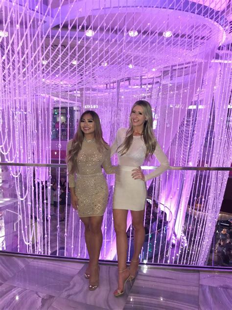 The Ultimate Girls Guide To Las Vegas Vegas Outfit Vegas Dresses