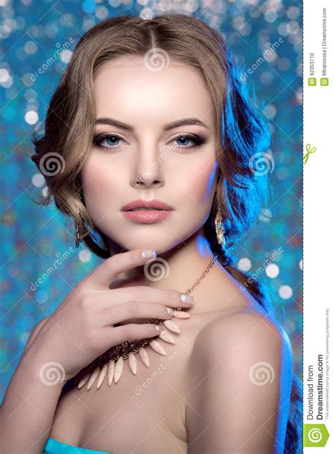 Winter Woman Model Gorgeous Beauty Makeup Stylish