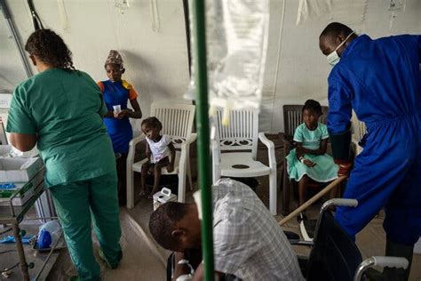 Gang Violence Cripples Haitis Fight Against Cholera The New York Times