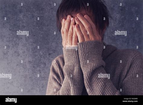 Distraught Hi Res Stock Photography And Images Alamy