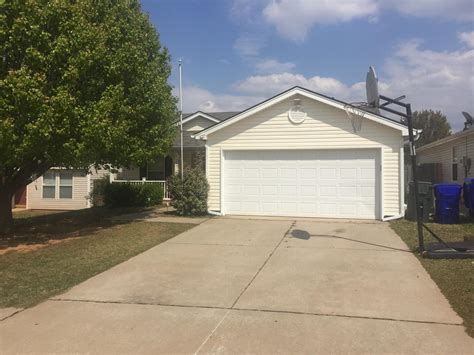 The quality and performance of your home's exterior materials are of the utmost importance to us. Siding Installation Contractor in Oklahoma City, Norman ...