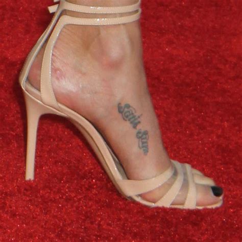 Teri Hatcher Writing Foot Tattoo Steal Her Style