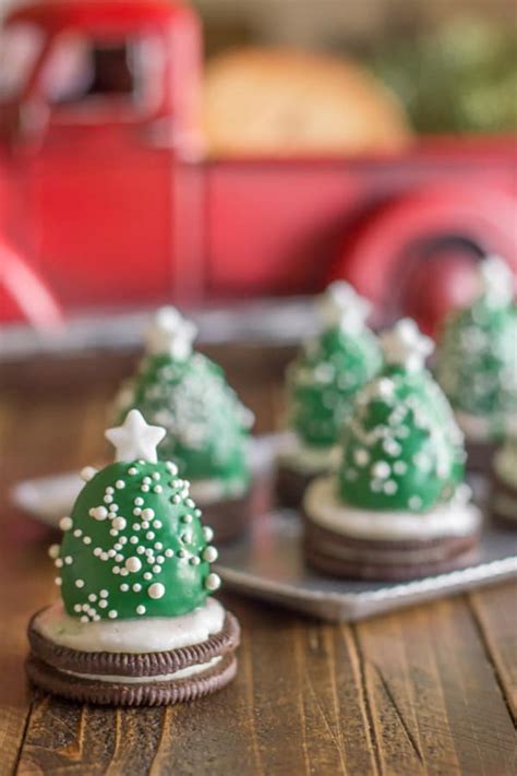 December is the best time of year for indulging in dessert. Cute and Easy Christmas Desserts | Today's Creative Ideas