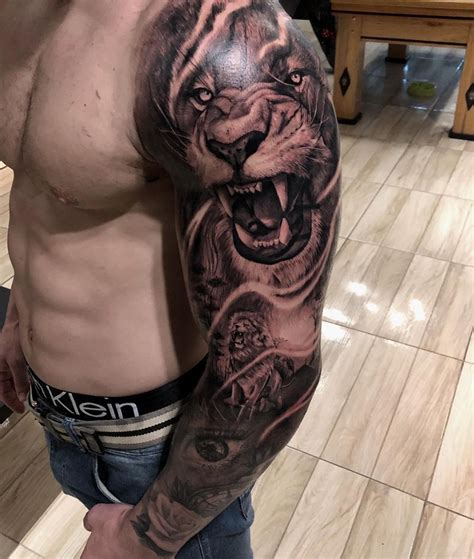 Tatuagem De Leão No Braço Estilo Realista Veja Mais Tatuagens