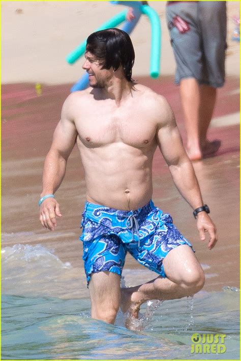 Mark Wahlberg Shows Off His Six Pack Abs Again During Tropical Vacation