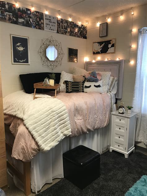 Pin By Brenda Leticia On Cute Dorm Rooms Dorm Room Designs Diy Dorm