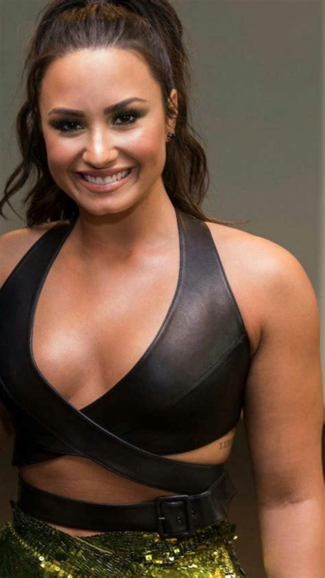 Demi Lavoto Favorite Celebrities Celebs Brunette Girl Brunette Beauty Demi Lovato Body Demi