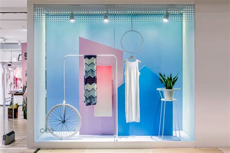 How To Create The Perfect Clothing Store Window Display