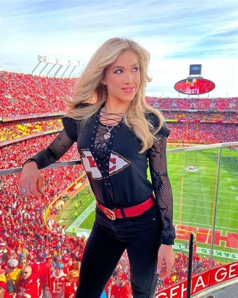 Kansas City Chiefs Owners Stunning Daughter Gracie Hunt Looks Hot Sex