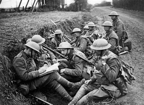 Life In The Trenches A World War I Photo Gallery Britannica Britannica