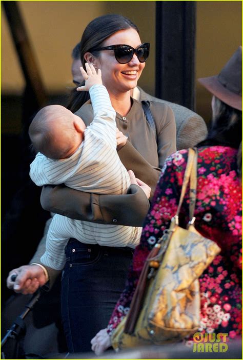 Miranda Kerr Flynn Tries To Grab Moms Sunglasses Photo 2593610