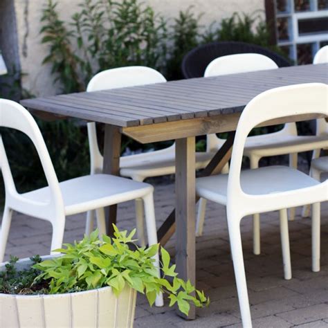 But you should explore the bondholmen tables, chairs and armchairs if you know that comfortable. IKEA SUNDERÖ gray wood outdoor dining table, urban chairs ...