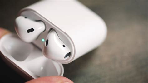 Apple Airpods Wireless Headphones Review Meadow Dixon