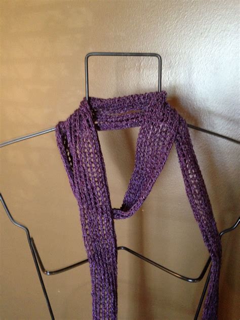 In this post, you will see how to knit an easy triangle scarf. Long skinny scarf or belt done on the knitting machine ...