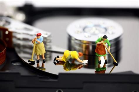 Of course, almost every computer repair technician knows the ins and outs of hard drive and disk repair. 10 tools to perform preventive maintenance on Windows ...
