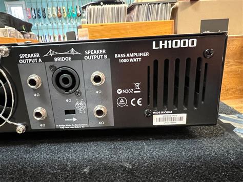 Hartke Lh1000 1000 Watt Bass Amplifier Head Ebay