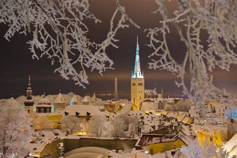 Orașele Pe Care Trebuie Să Le Vizitezi Iarna Au Un Farmec Aparte