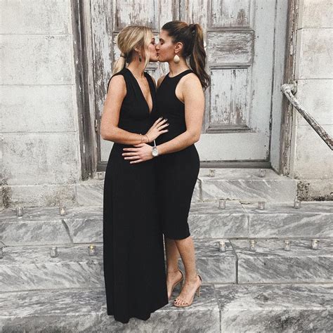 Cute Lesbian Couples Lesbian Love Lesbians Kissing Girls Together