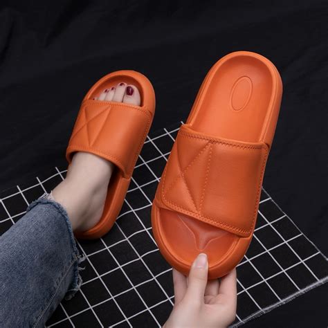 Makapal Na Tsinelas Babaeng Tag Init 2020 Bagong Korean Bahay Panloob