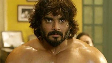 now i m a little embarrassed r madhavan on viral selfie bollywood hindustan times