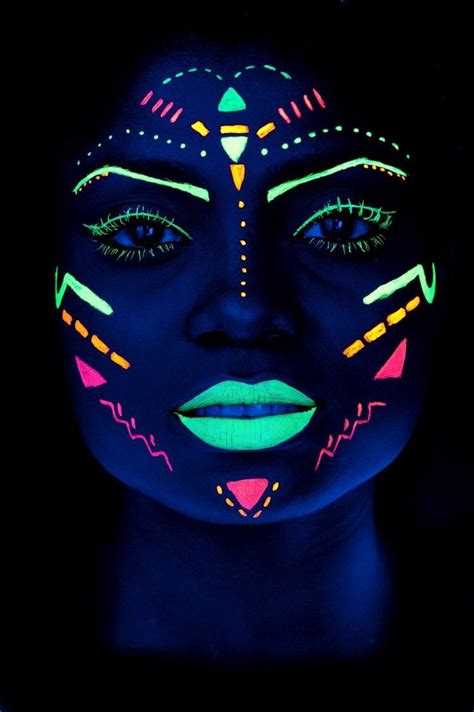 Pin By Ísis Midlej On Photography Neon Face Paint Glow Face Paint Black Light Makeup