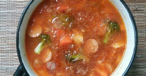 Simak resep dan cara membuat tumis sosis bakso ala yummy berikut ini! Resep Sup Merah Sosis dan Bakso Ayam oleh mimijuna - Cookpad