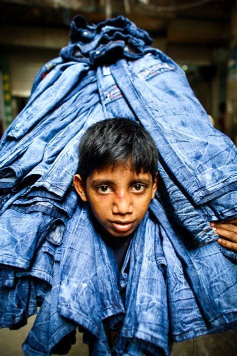 Heartbreaking Photos Of Child Labour In Bangladesh A Child Textile