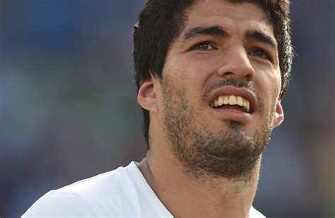 No Twitter Luis Suárez Pede Desculpas A Chiellini Por Mordida No Twitter Luis Suárez Pede