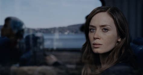 The Girl On The Train New Trailer Emily Blunt Spirals Time