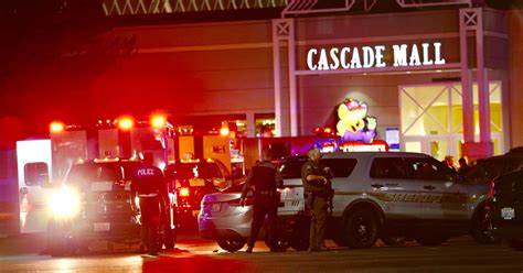 5 Dead In Shooting At Mall In Washington State Police Say The New