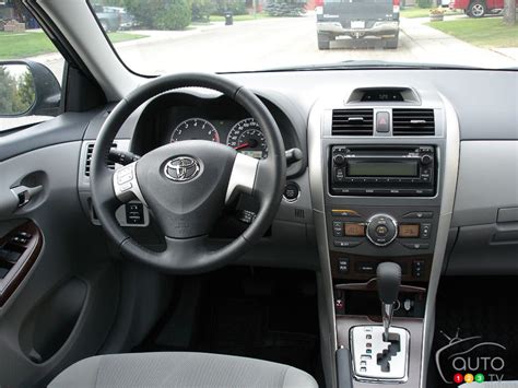L, le, xle, se with a manual. Toyota Corolla LE 2012 | Actualités automobile | Auto123