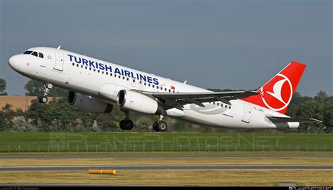 Tc Jph Airbus A320 232 Operated By Turkish Airlines Taken By Nikikaps