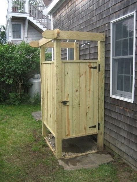 Enclosed Outdoor Shower Off The Back Of The House Outdoor Shower Enclosure Outdoor Shower Diy