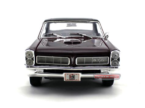 1965 Pontiac Gto Hurs Edition Granate 118 Maisto 31885