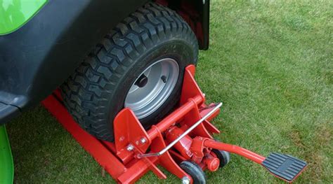 Cliplift Hydraulic Lawn Mower Lift Garden Equipment